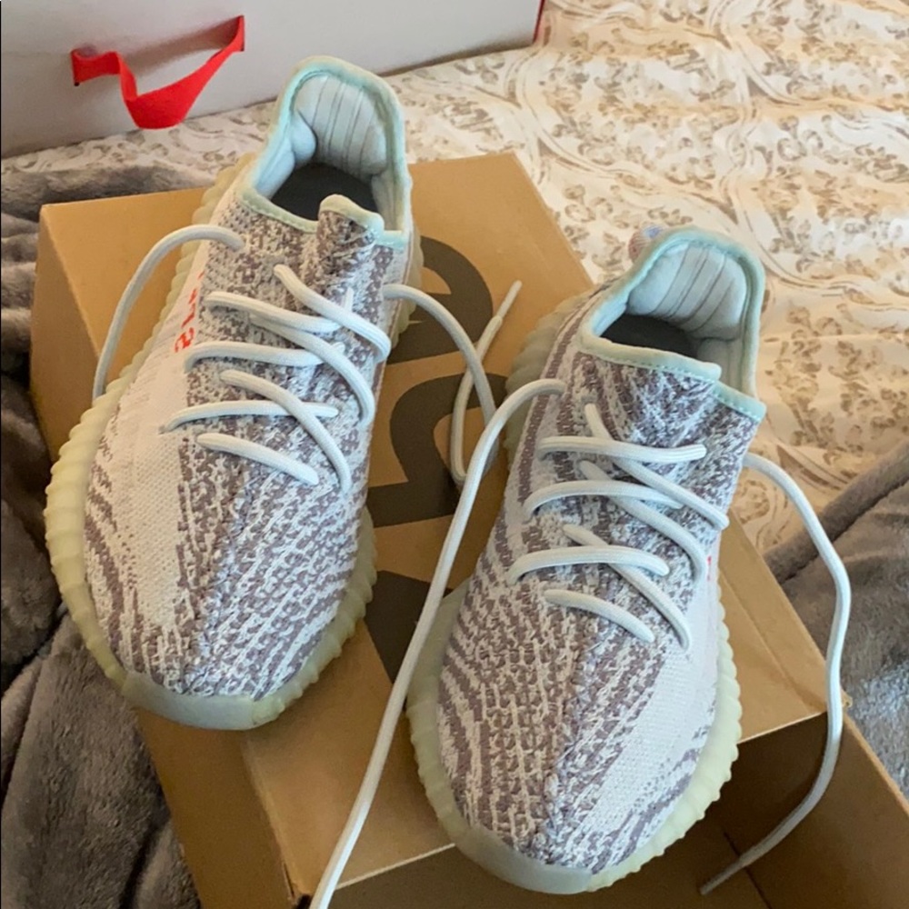 COPY - Yeezy Boost 350 V2 Blue Tint Size 5 - Picture 6 of 12